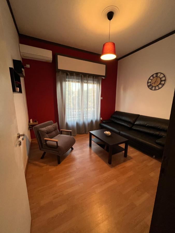 Above Apartments Near The Airport Artemida  Bagian luar foto