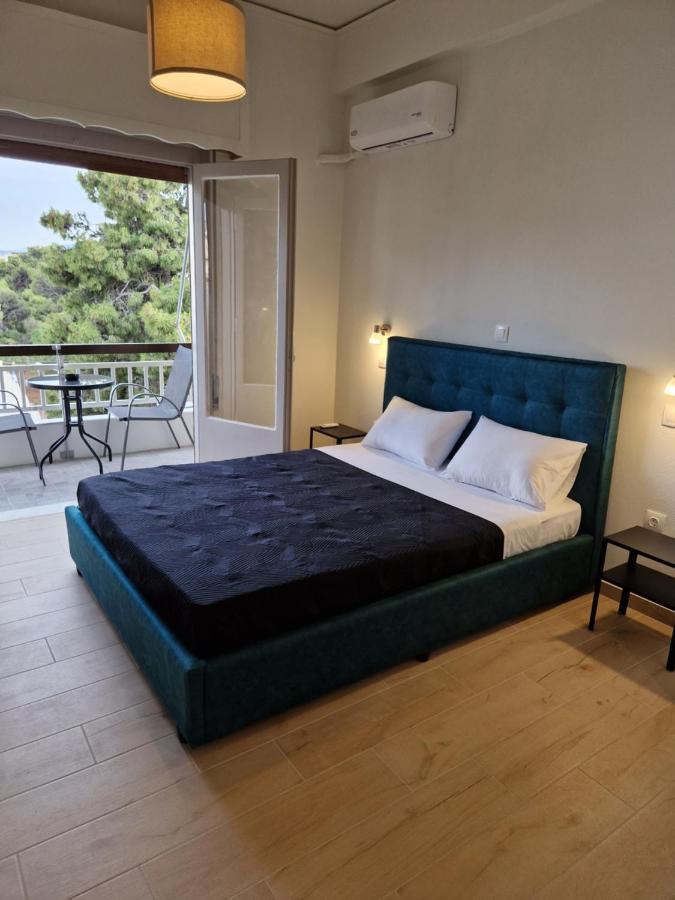 Above Apartments Near The Airport Artemida  Bagian luar foto